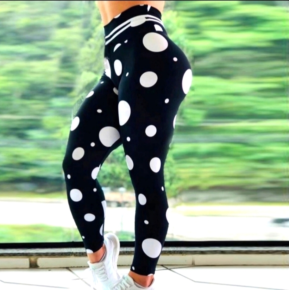 Black Rose Chic Pants - PolkaDot HighRise ScrunchBooty Lift Leggings